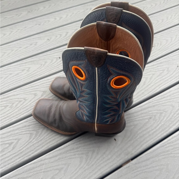 Ariat Men’s Western Boots 10D Brown Blue Square Toe Leather Cowboy Boots - Picture 2 of 6